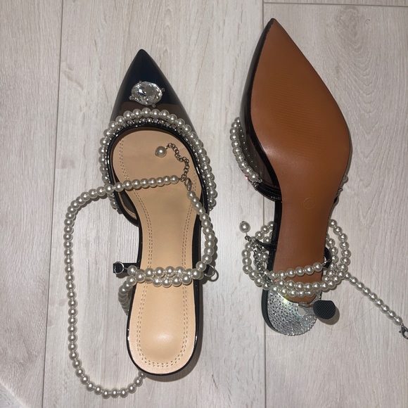 Pearl heeled black shoe - Picture 4 of 4